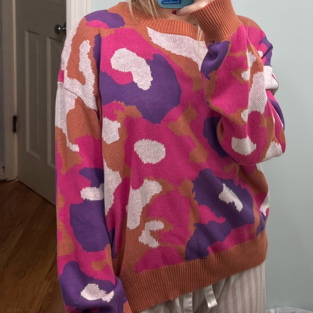 super cute patterned sweater